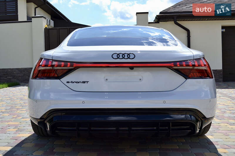 Лифтбек Audi e-tron GT 2023 в Харькове