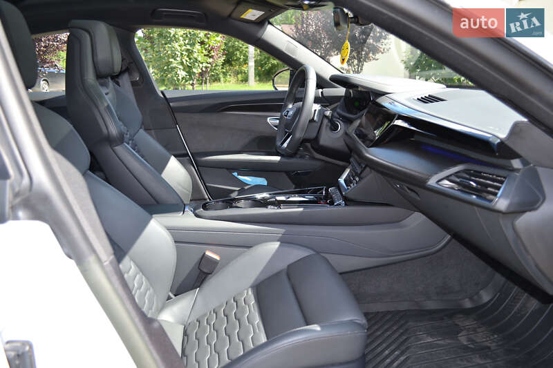 Лифтбек Audi e-tron GT 2023 в Харькове
