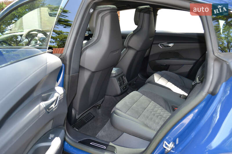 Лифтбек Audi e-tron GT 2023 в Киеве