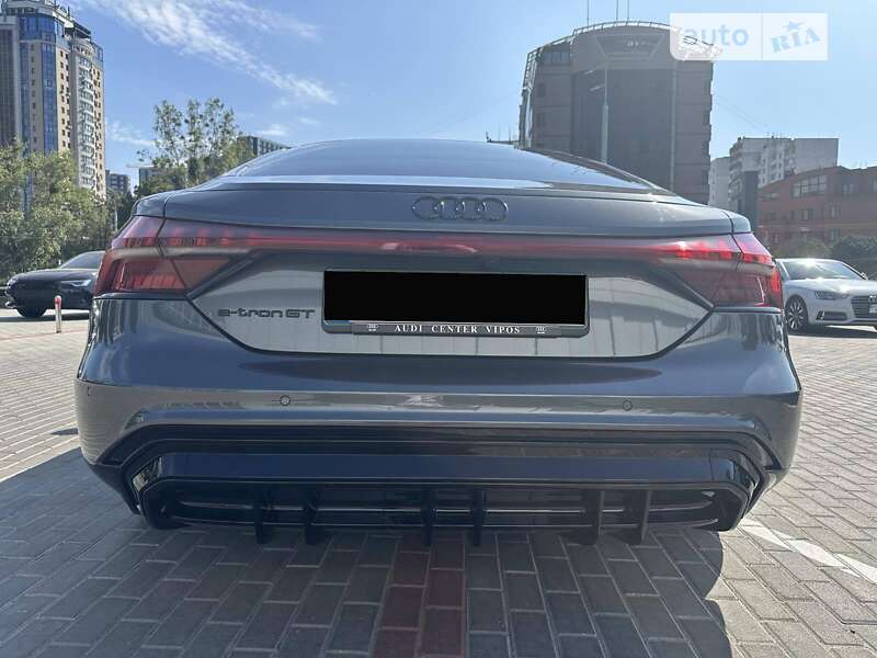 Лифтбек Audi e-tron GT 2022 в Киеве