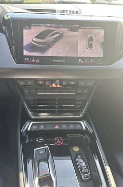 Лифтбек Audi e-tron GT 2022 в 