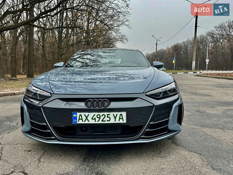 Лифтбек Audi e-tron GT 2023 в Киеве