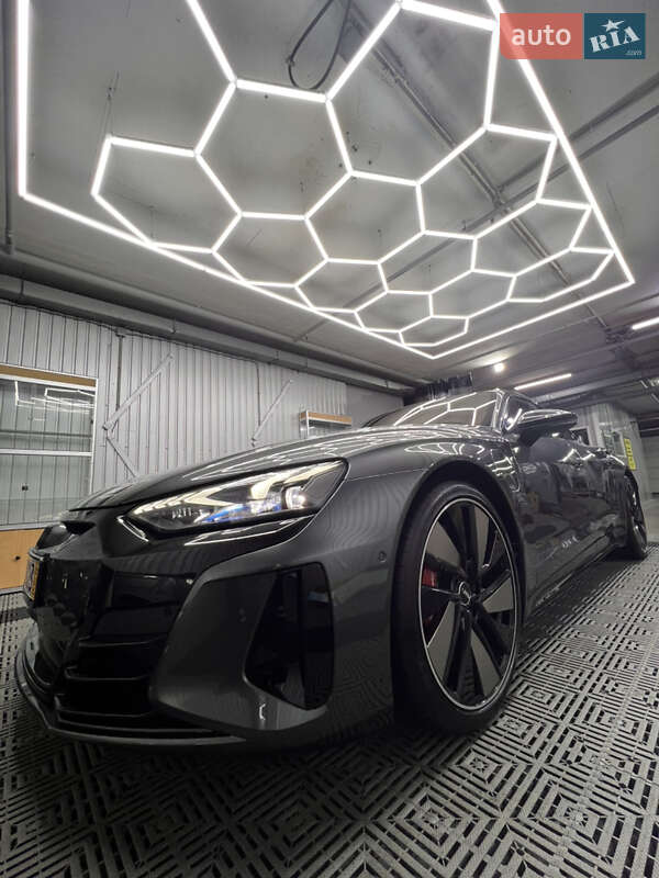 Лифтбек Audi e-tron GT 2022 в Киеве