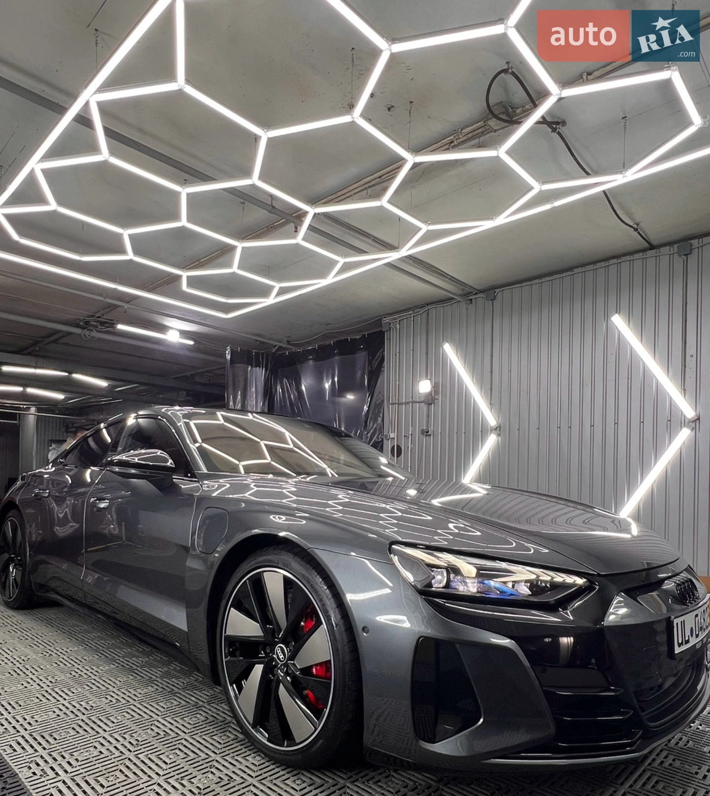 2021 Audi e-tron GT - мініатюра 18