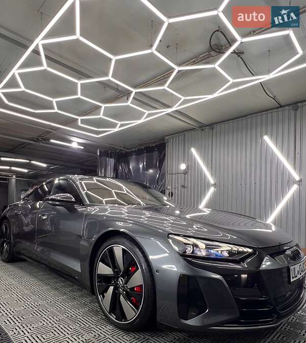 Лифтбек Audi e-tron GT 2022 в Киеве