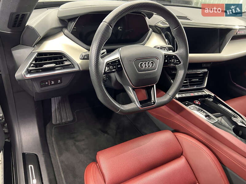 Лифтбек Audi e-tron GT 2022 в Киеве