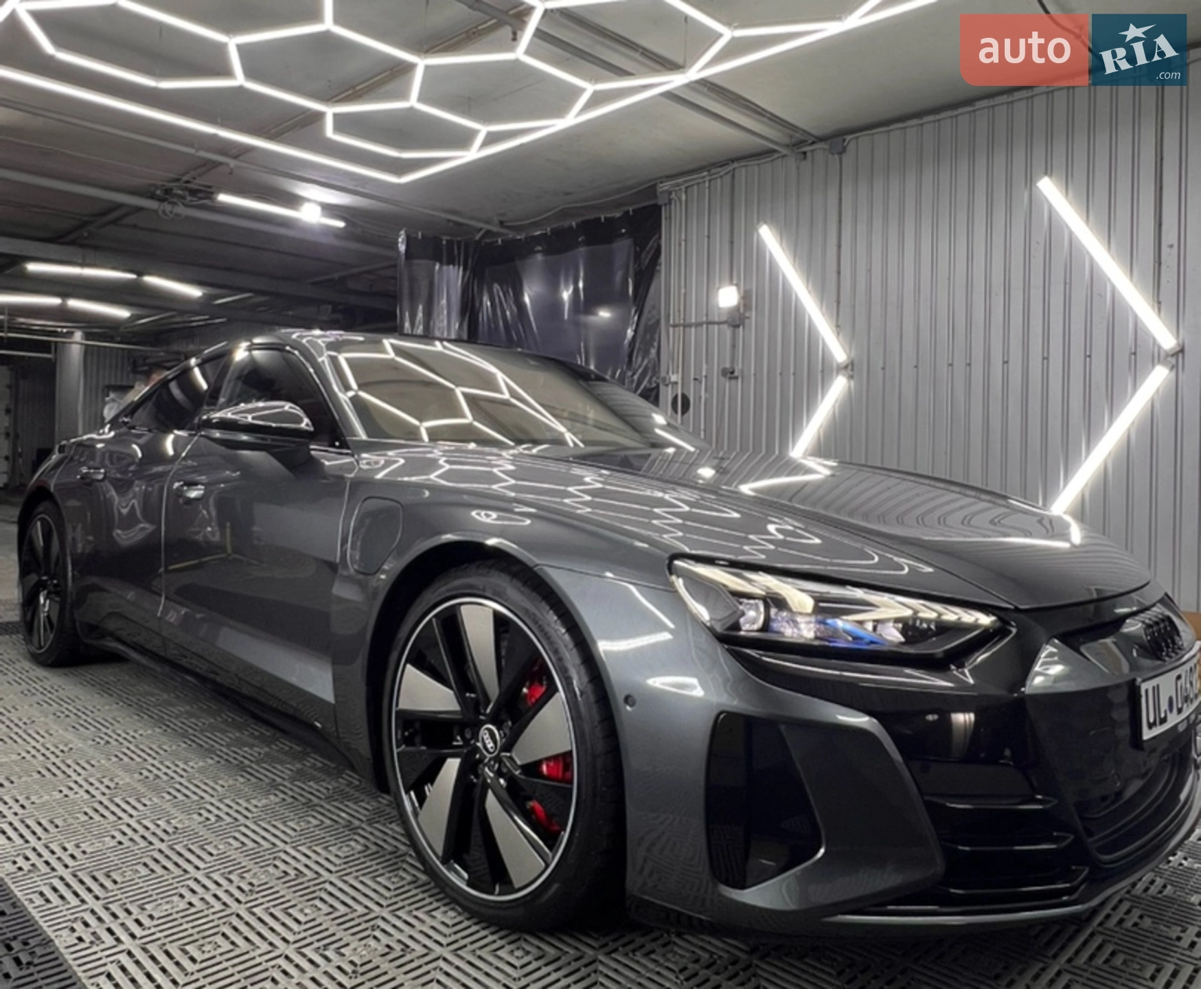 2021 Audi e-tron GT - мініатюра 8