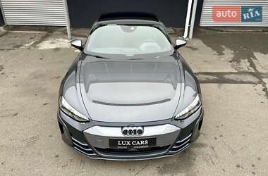 Лифтбек Audi e-tron GT 2021 в 