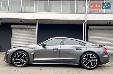 Лифтбек Audi e-tron GT 2021 в 
