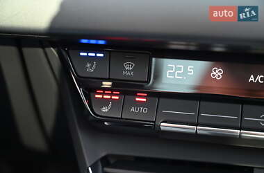 Лифтбек Audi e-tron GT 2021 в 