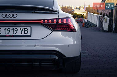 Лифтбек Audi e-tron GT 2021 в 
