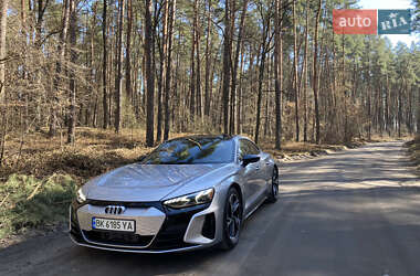 Ліфтбек Audi e-tron GT 2021 в 