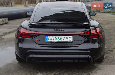 Ліфтбек Audi e-tron GT 2021 в 
