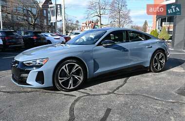 Лифтбек Audi e-tron GT 2022 в 