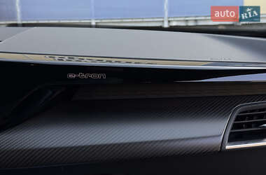 Лифтбек Audi e-tron GT 2021 в 