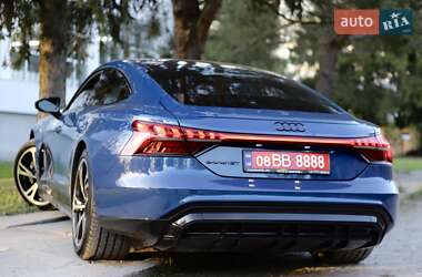 Лифтбек Audi e-tron GT 2022 в 