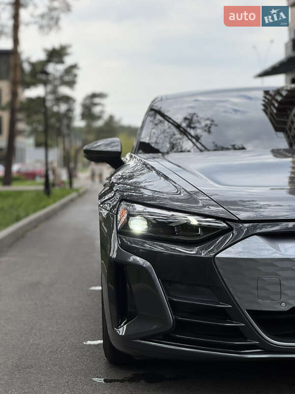Лифтбек Audi e-tron GT 2022 в Киеве фото 13 Лифтбек Audi e-tron GT 2022 в Киеве