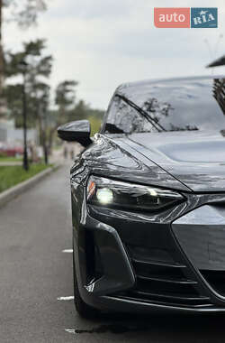 Ліфтбек Audi e-tron GT 2022 в 