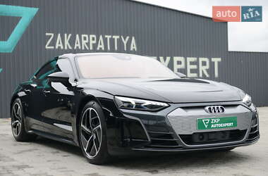 Ліфтбек Audi e-tron GT 2021 в 