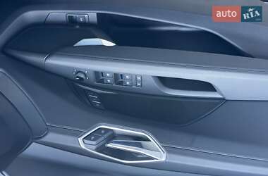 Лифтбек Audi e-tron GT 2022 в 