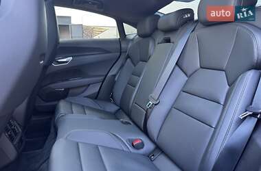 Лифтбек Audi e-tron GT 2022 в 