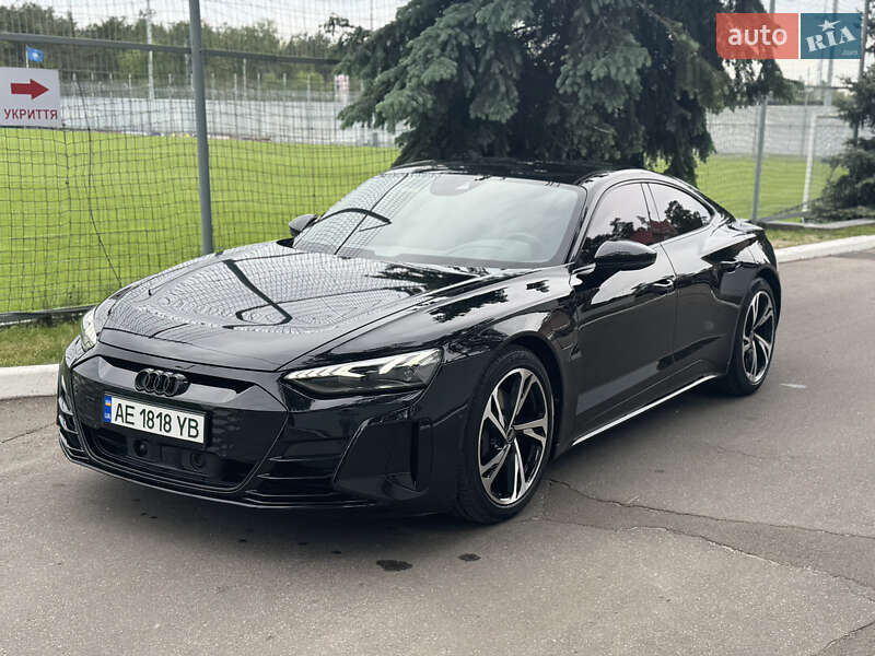 Лифтбек Audi e-tron GT 2024 в Киеве