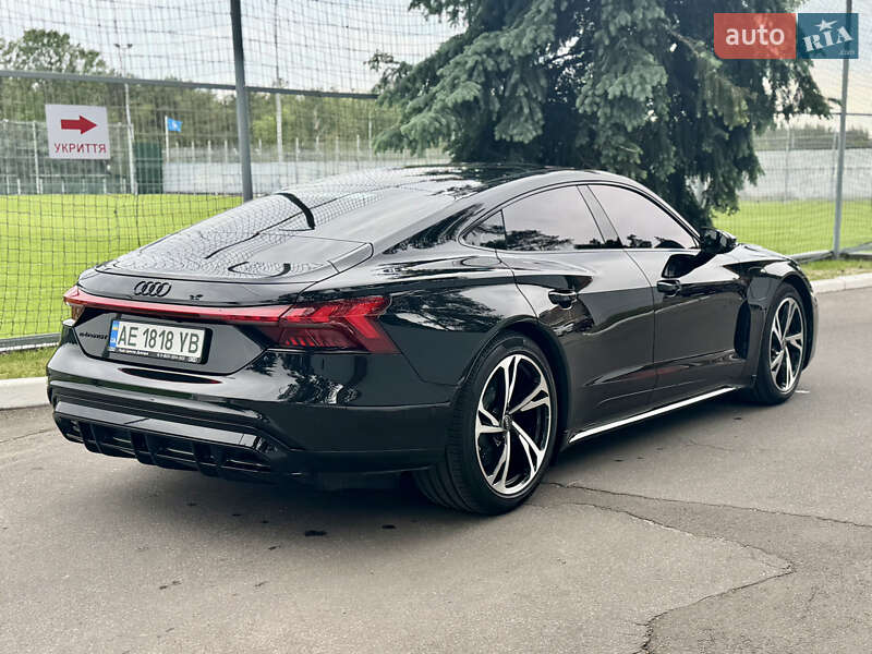 Лифтбек Audi e-tron GT 2024 в Киеве