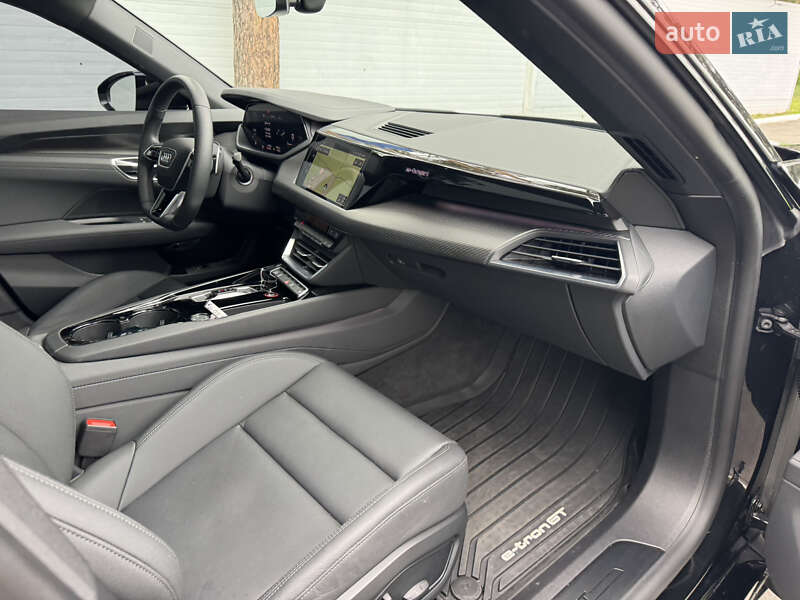 Лифтбек Audi e-tron GT 2024 в Киеве
