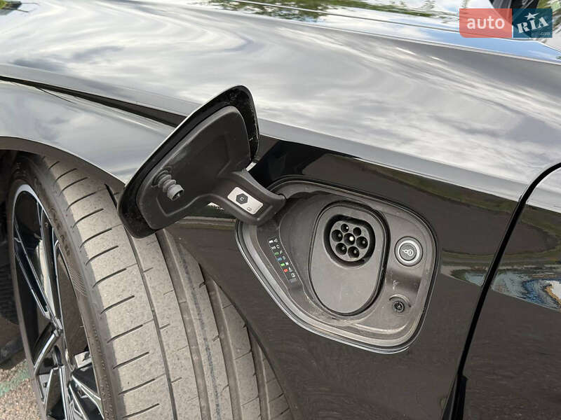 Лифтбек Audi e-tron GT 2023 в Кривом Роге