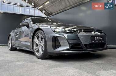 Лифтбек Audi e-tron GT 2021 в 