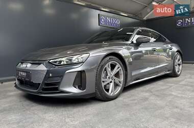 Лифтбек Audi e-tron GT 2021 в 