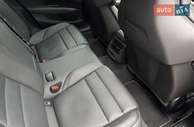 Лифтбек Audi e-tron GT 2021 в 