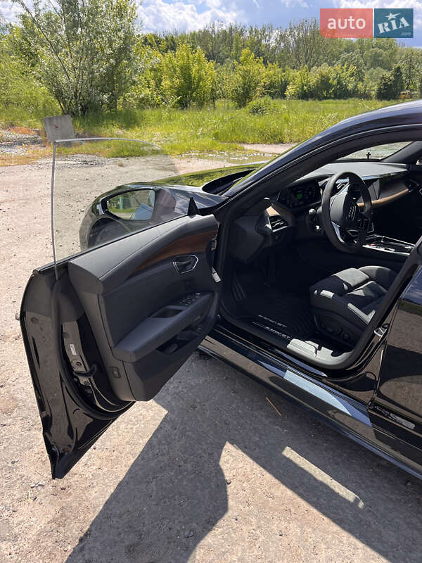 Лифтбек Audi e-tron GT 2023 в Киеве