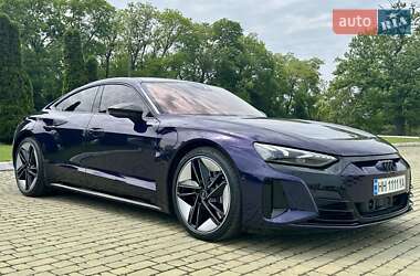 Лифтбек Audi e-tron GT 2024 в 