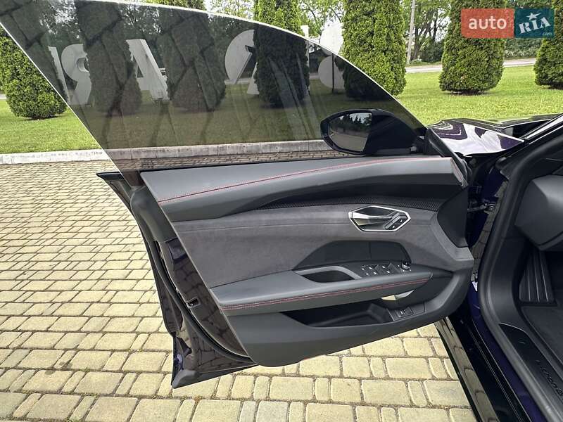 Лифтбек Audi e-tron GT 2024 в Одессе