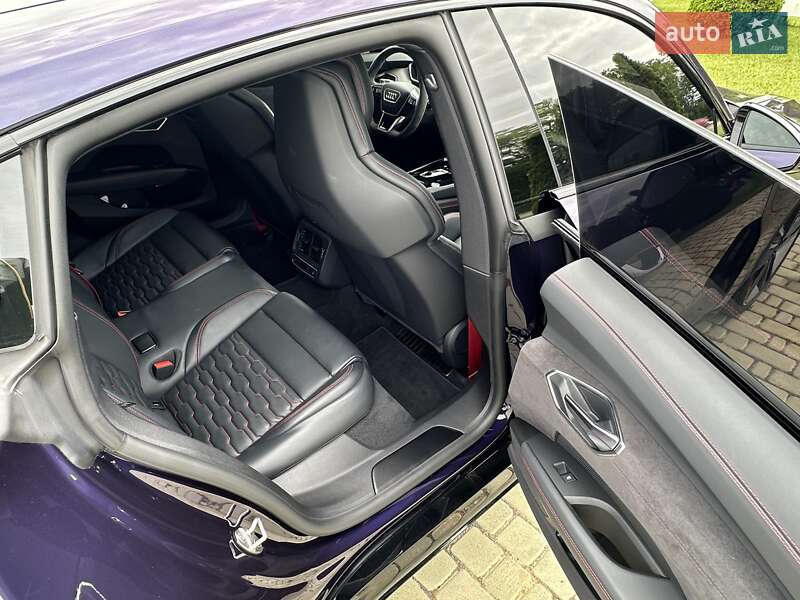 Лифтбек Audi e-tron GT 2024 в Одессе