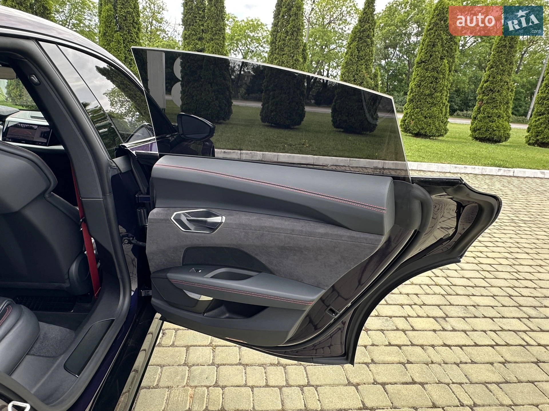 2024 Audi e-tron GT - мініатюра 44