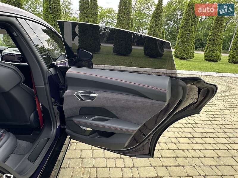Лифтбек Audi e-tron GT 2024 в Одессе