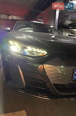 Лифтбек Audi e-tron GT 2021 в 