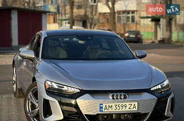 Лифтбек Audi e-tron GT 2022 в 