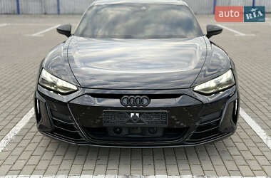 Лифтбек Audi e-tron GT 2021 в 