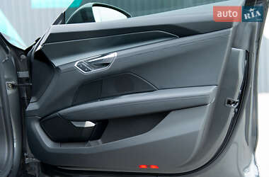 Лифтбек Audi e-tron GT 2021 в 