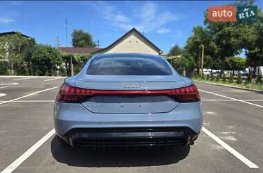 Лифтбек Audi e-tron GT 2021 в 