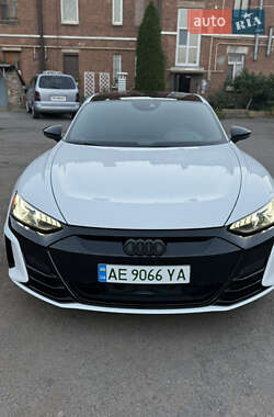 Ліфтбек Audi e-tron GT 2021 в 