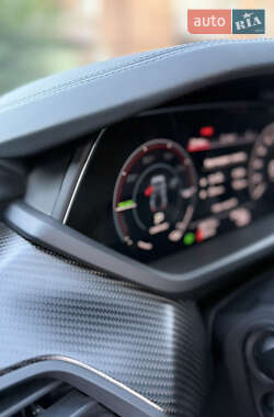 Ліфтбек Audi e-tron GT 2021 в 