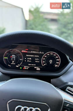 Ліфтбек Audi e-tron GT 2021 в 