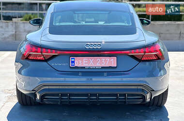 Ліфтбек Audi e-tron GT 2021 в 