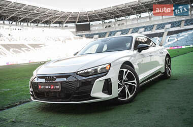Ліфтбек Audi e-tron GT 2021 в 