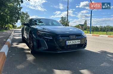 Лифтбек Audi e-tron GT 2022 в 