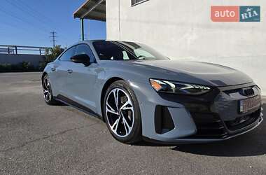 Лифтбек Audi e-tron GT 2021 в 